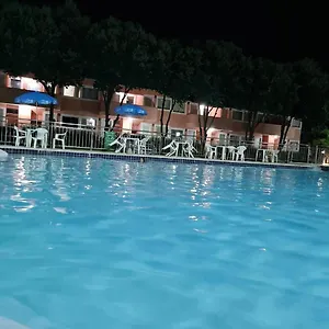 https://apartment-di-roma-fiori-272.caldasnovashotels.com